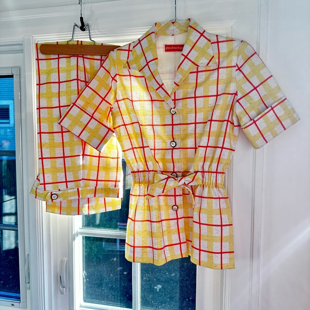 🆕 Vintage 1970’s Top and Pants Set